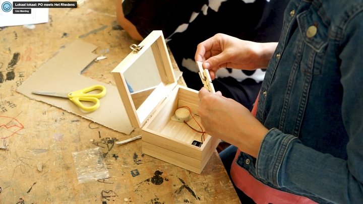 Techniekles bovenbouw (met video). Hoe beveilig jij Pokemon-kaarten?